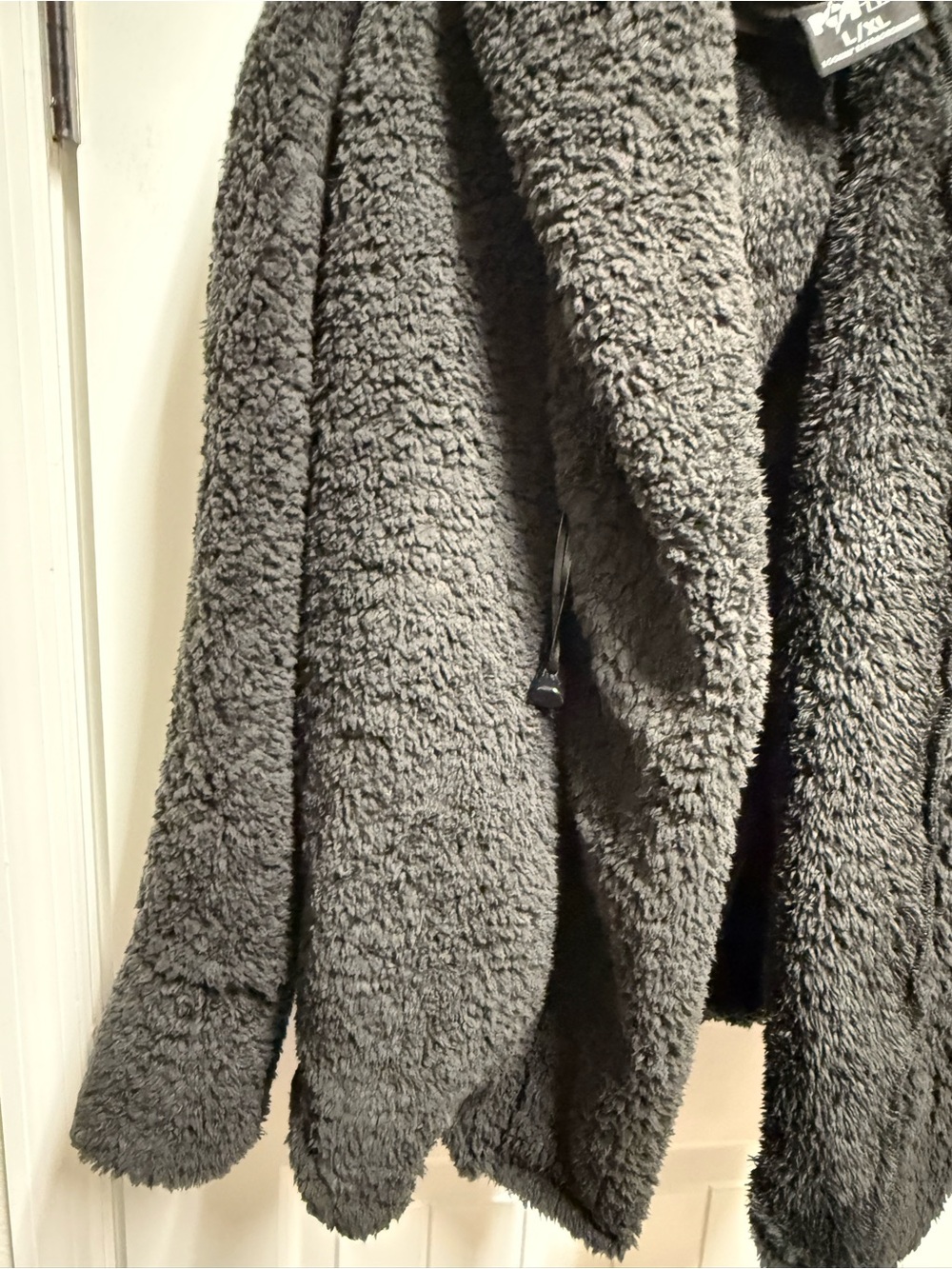 Popflex Cozy Teddy Faux-Shearling Hooded Cardigan in Black - Picture 4 of 5
